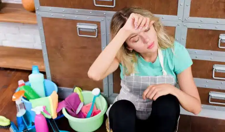 Common Mistakes People Make During Bond Cleaning